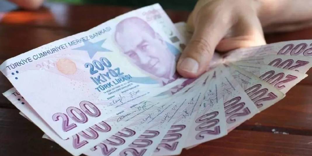 Kredi kullanacaklar dikkat! Faizler güncellendi, ödeme tutarları değişti: Konut, taşıt ihtiyaç… İşte güncel geri ödemeler… 4